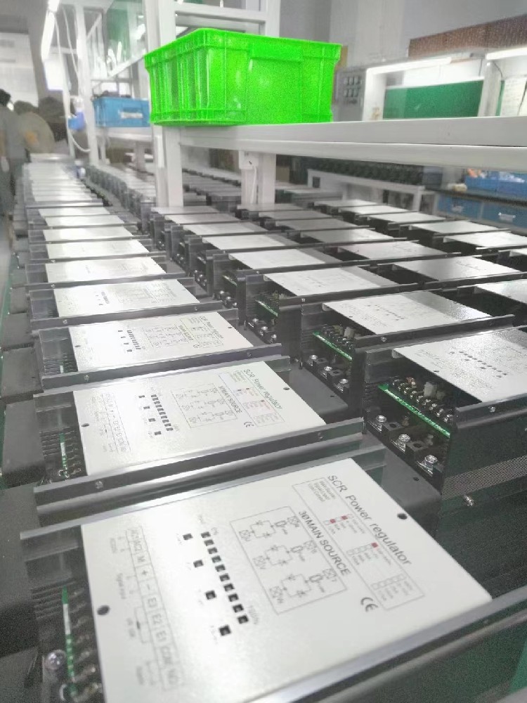 电力调整器若何进行日常守护？守护周期是多久？有哪些易损部件必要定期更换？