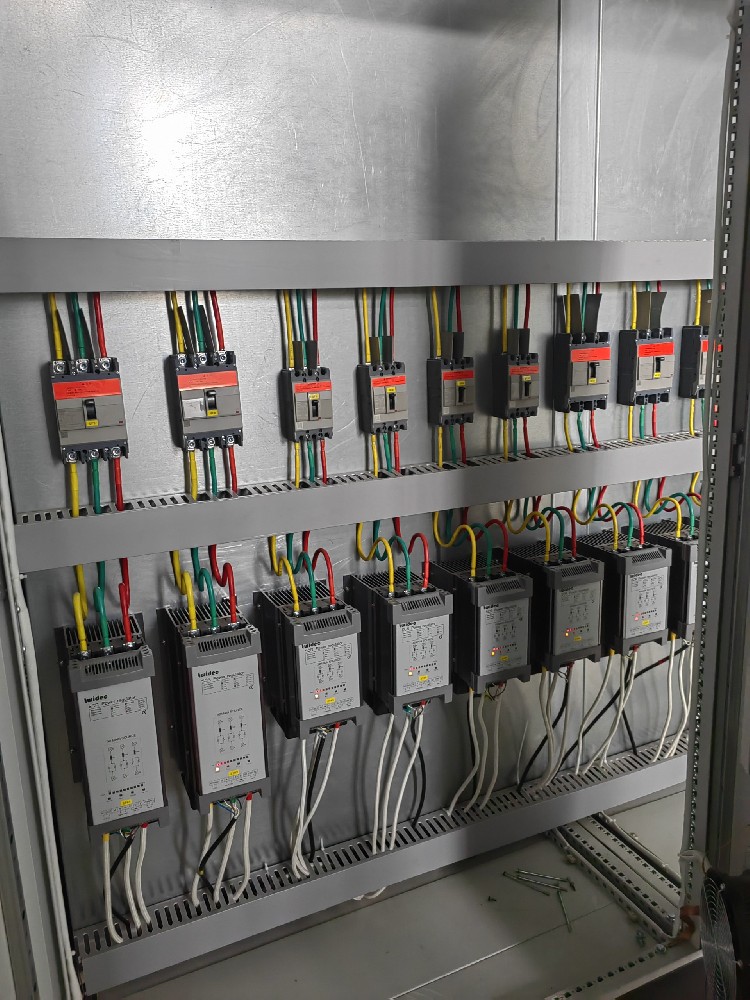 电力调整器出现故障时，若何进行急剧诊断？有哪些常见故障及排除步骤？