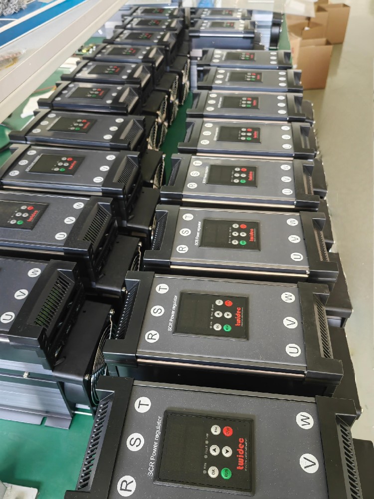 有没有法子降低电力调整器运行时的噪音？